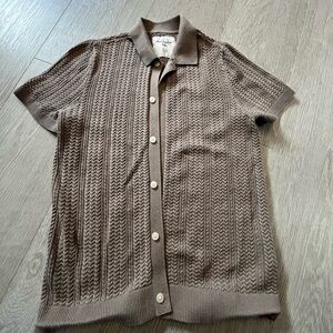 Boys short sleeve button down knitted shirt Abercrombie size 11-12